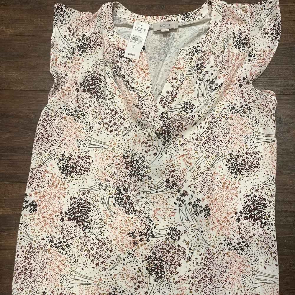 Loft Outlet White Floral Top NWT